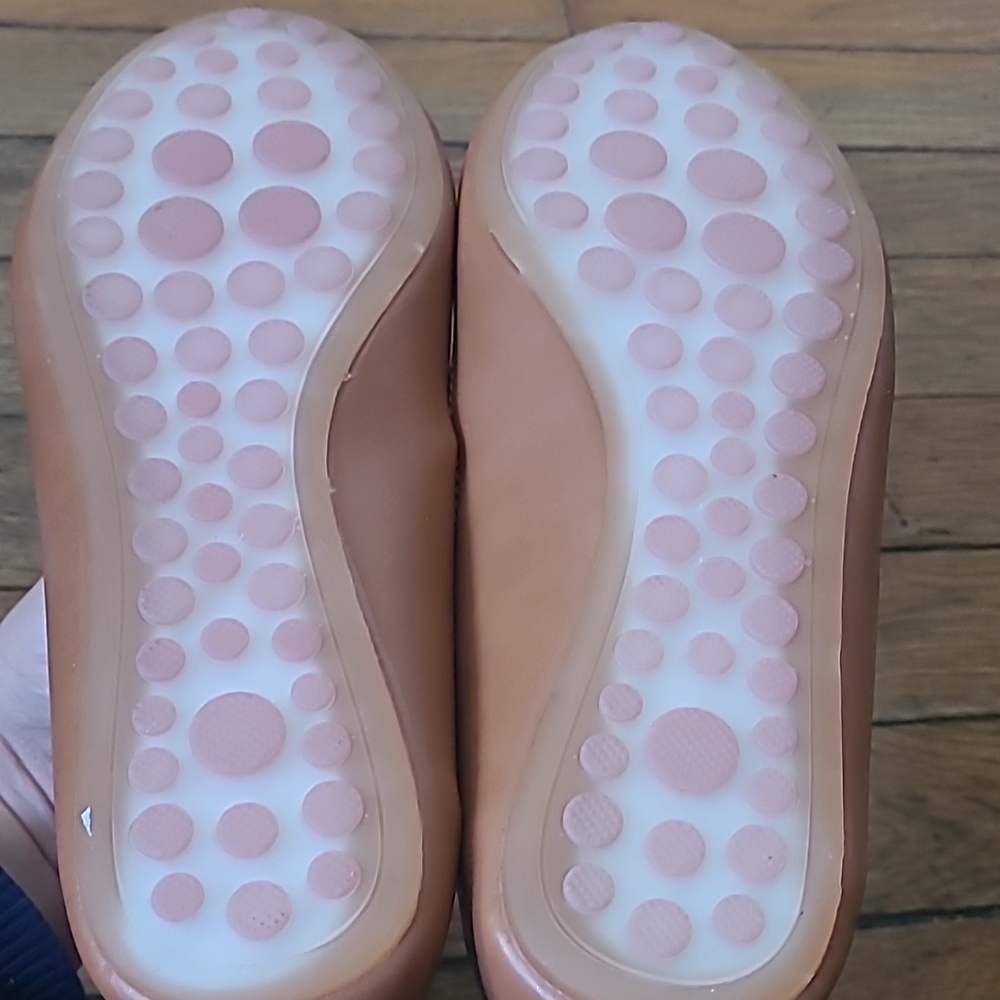Danskin Women's Tan Ballet Flats - Picture 5 of 5
